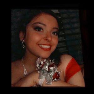 Meet your Posher, Melanie sofia